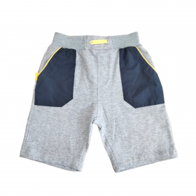Pantalón corto estilo Sport en gris
